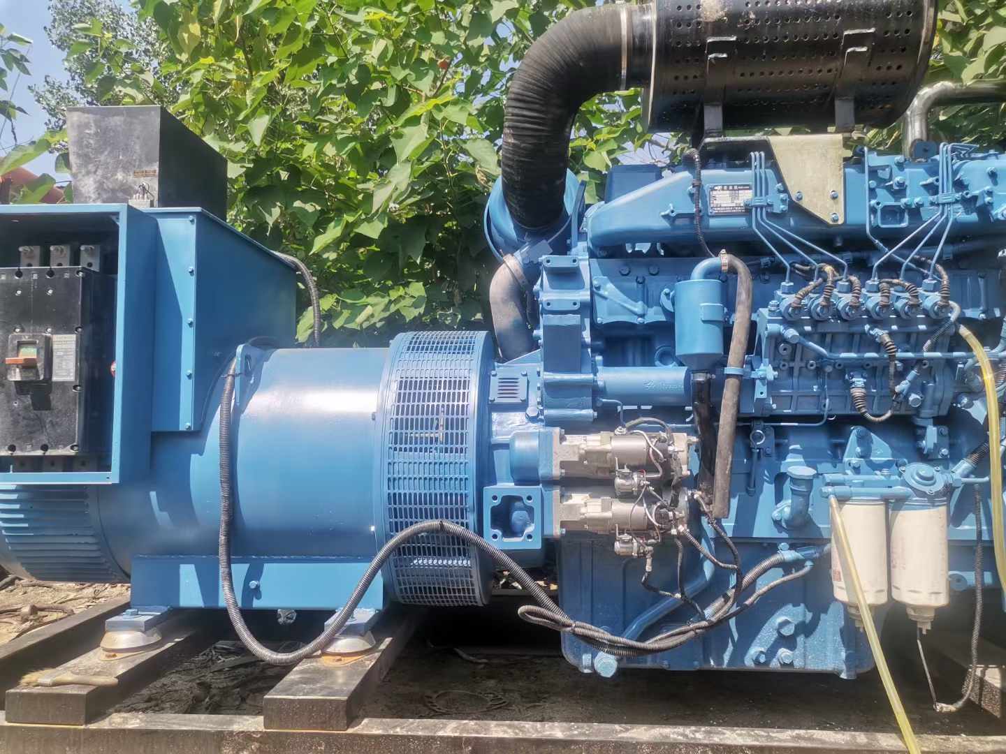 张店详细说明降低 800kW 柴油发电机输出电流波动的方法